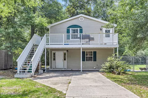1111 Gardenia St, Long Beach, MS 39560