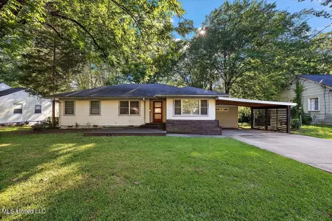 4623 Meadowridge Dr, Jackson, MS 39206