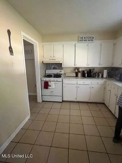 513 Lowder Dr, Jackson, MS 39209 photo 2