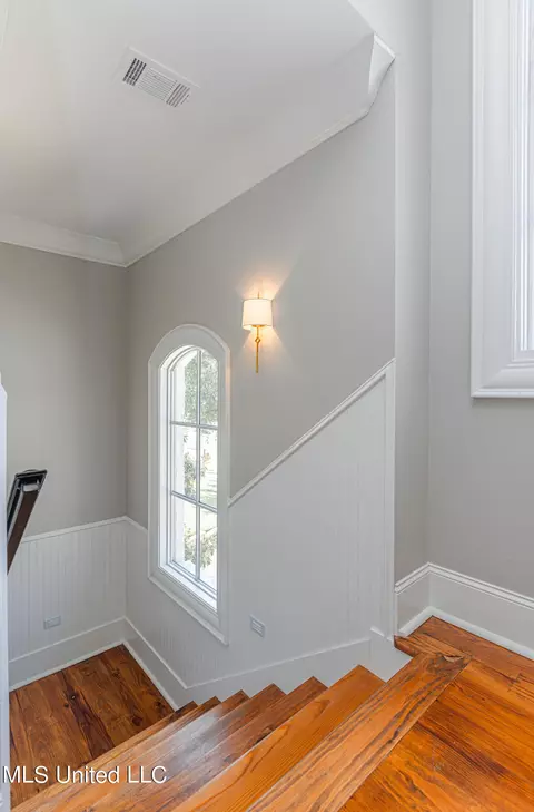Entry Way - 104 Vinca Dr, Madison, MS 39110 photo 5 of 7
