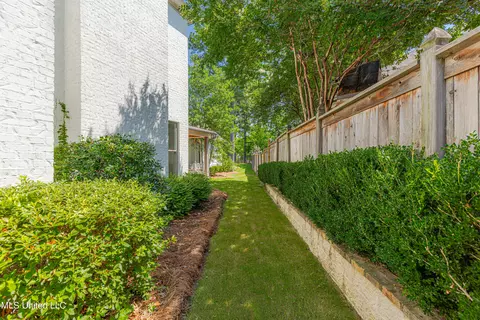 Exterior - 104 Vinca Dr, Madison, MS 39110 photo 11 of 15