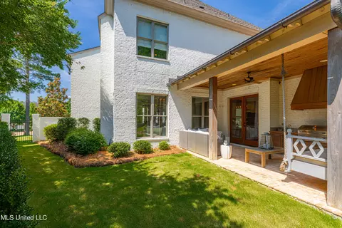Exterior - 104 Vinca Dr, Madison, MS 39110 photo 6 of 15