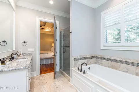 Bath - 104 Vinca Dr, Madison, MS 39110 photo 4 of 8