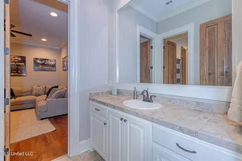 Bath - 104 Vinca Dr, Madison, MS 39110 photo 5 of 8