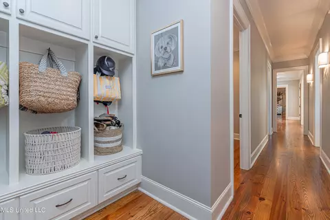 Entry Way - 104 Vinca Dr, Madison, MS 39110 photo 7 of 7