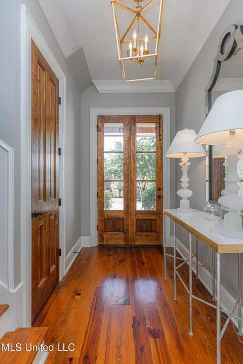 Entry Way - 104 Vinca Dr, Madison, MS 39110 photo 1 of 7