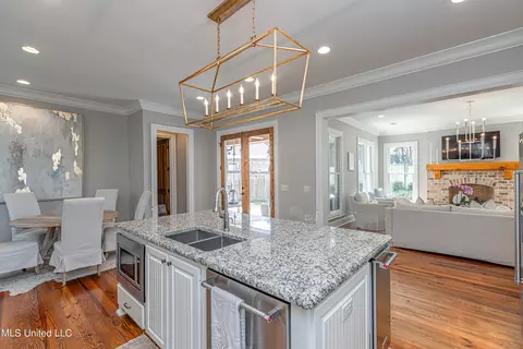Kitchen - 104 Vinca Dr, Madison, MS 39110 photo 7 of 7
