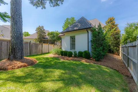Exterior - 104 Vinca Dr, Madison, MS 39110 photo 14 of 15