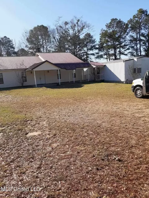 109 Mamies Rd, Mount Olive, MS 39119
