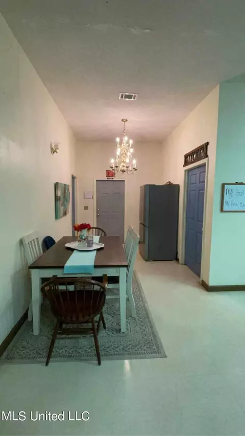Dining - 109 Mamies Rd, Mount Olive, MS 39119 photo 1 of 1