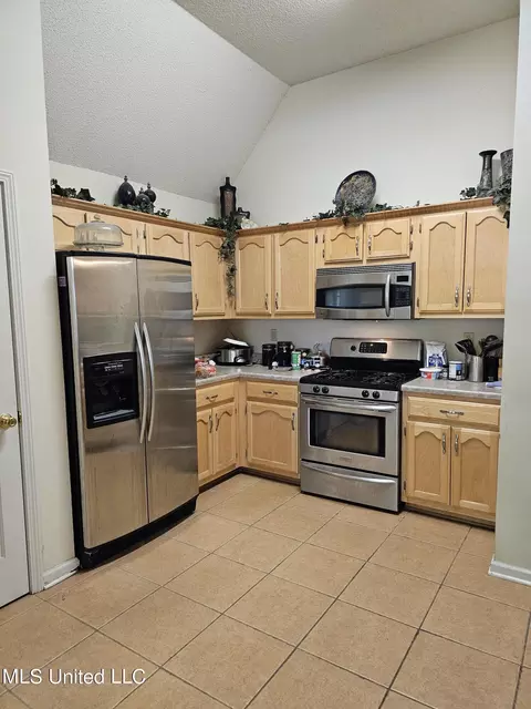 9883 Devon Ridge Dr, Olive Branch, MS 38654 photo 5