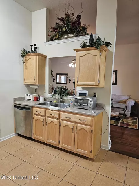 9883 Devon Ridge Dr, Olive Branch, MS 38654 photo 7