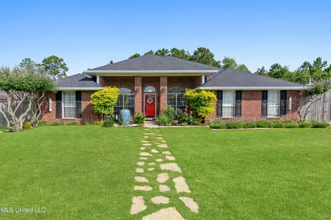 12337 Trish Blvd, D'iberville, MS 39540