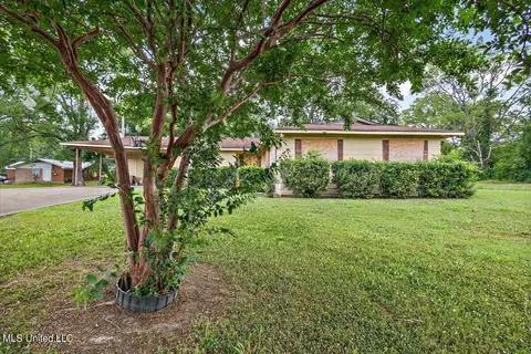 405 W Eleventh St, Yazoo City, MS 39194