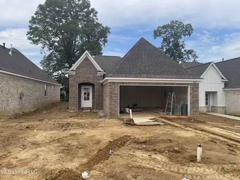 1630 Thomas St, Horn Lake, MS 38637