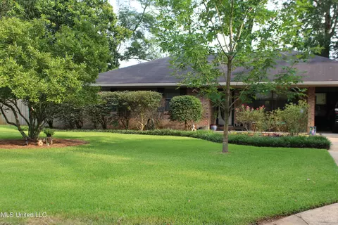 114 Jane Dr, Lucedale, MS 39452 photo 4