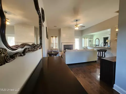 504 Arbor Pointe Blvd, Hernando, MS 38632 photo 6