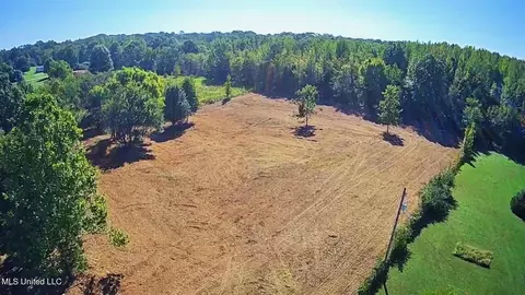 9805 Fox Gate Dr, Hernando, MS 38632