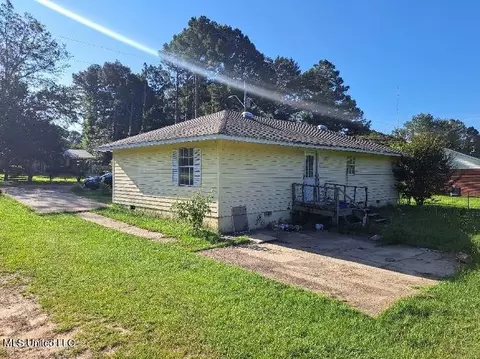 170 Colonial Cir, Magee, MS 39111 photo 3