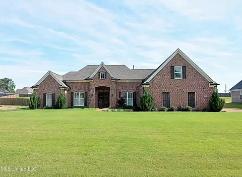 3628 Fossil Hill South Dr, Hernando, MS 38632