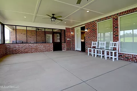 Exterior - 3628 Fossil Hill South Dr, Hernando, MS 38632 photo 4 of 7