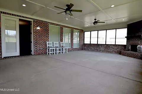 Exterior - 3628 Fossil Hill South Dr, Hernando, MS 38632 photo 3 of 7