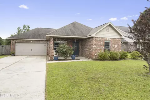 17280 Meadowbrook Ln, Gulfport, MS 39503