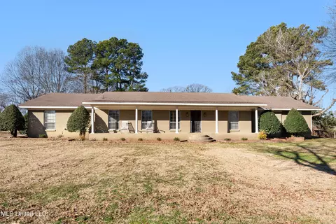 7739 Highway 301, Walls, MS 38680