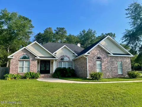 108229 Kapalama Dr, Diamondhead, MS 39525