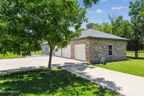 4300 Beatline Rd, Long Beach, MS 39560 photo 3