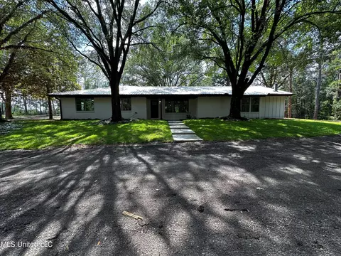 755 Liberty Rd, Picayune, MS 39466 photo 2