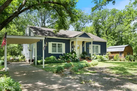 11 Delta Ave, Clarksdale, MS 38614