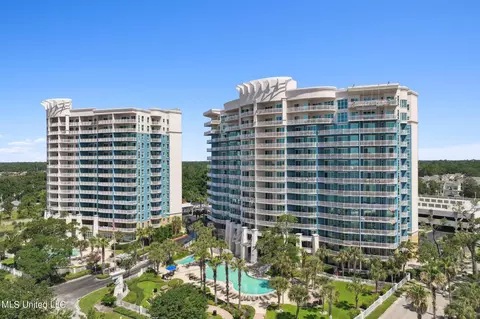 2228 Beach Dr #203, Gulfport, MS 39507