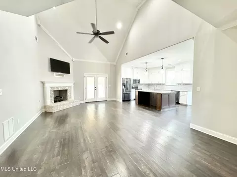 655 Shady Brooke Ln, Hernando, MS 38632 photo 11