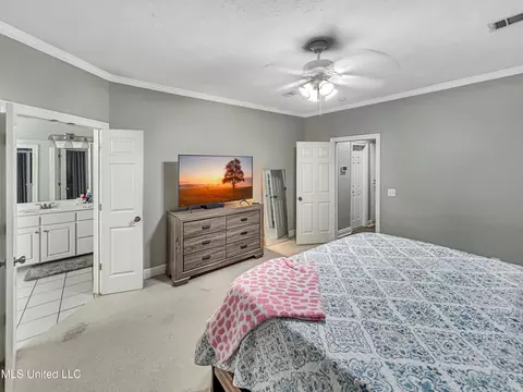 Bedroom - 426 Old Town Cir, Brandon, MS 39042 photo 3 of 7
