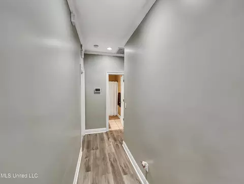 Entry Way - 426 Old Town Cir, Brandon, MS 39042 photo 1 of 1