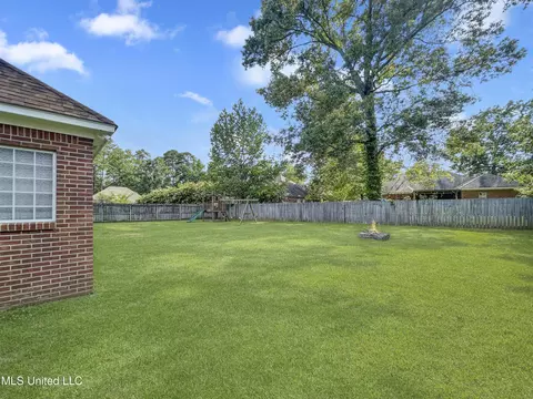 Exterior - 426 Old Town Cir, Brandon, MS 39042 photo 7 of 7