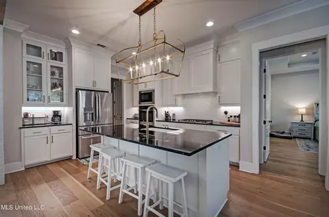 Kitchen - 469 Crossvine Pl, Madison, MS 39110 photo 1 of 5