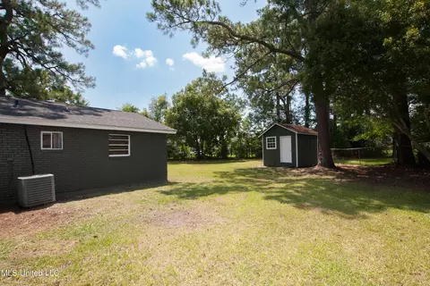 4319 Tela Dr, Moss Point, MS 39563 photo 2