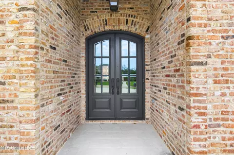 Entry Way - 600 Turquoise Ct, Flowood, MS 39232 photo 1 of 5