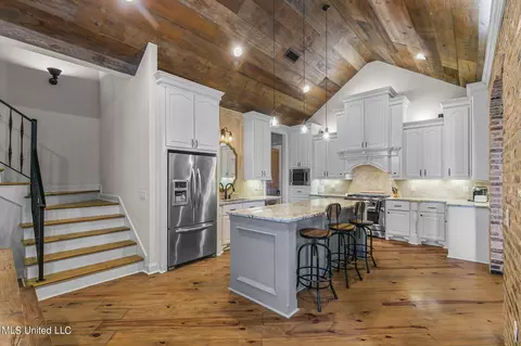 Kitchen - 600 Turquoise Ct, Flowood, MS 39232 photo 1 of 8