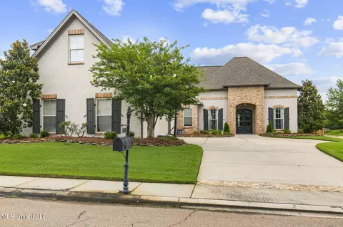 600 Turquoise Ct, Flowood, MS 39232