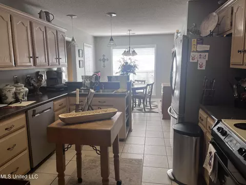 1302 Ridge Cv, Hernando, MS 38632 photo 8