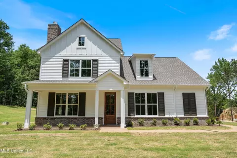 7860 Holly Springs Rd, Hernando, MS 38632