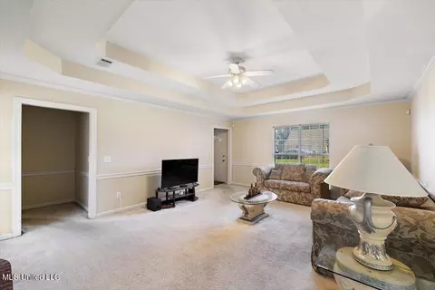 454 Hillandale Dr, Jackson, MS 39212 photo 8