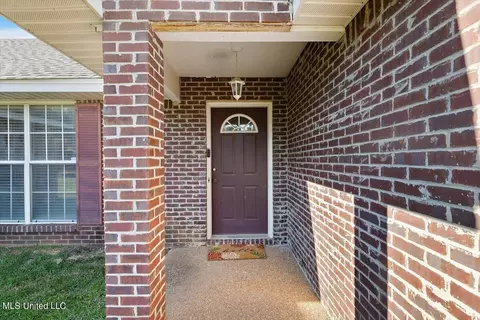 454 Hillandale Dr, Jackson, MS 39212 photo 5