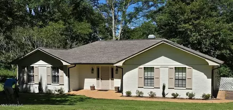 159 Gwen Rd, Senatobia, MS 38668