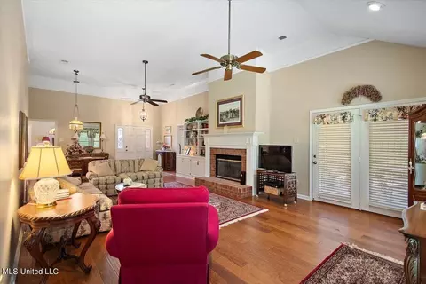 523 Fairway Oaks Dr, Hernando, MS 38632 photo 7