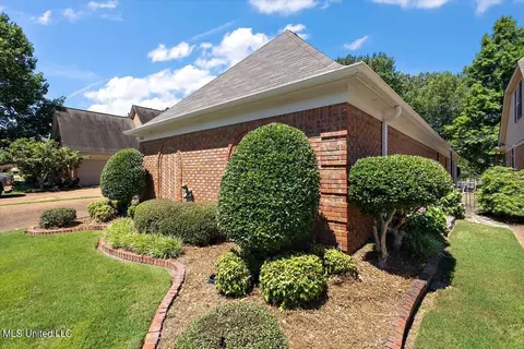 523 Fairway Oaks Dr, Hernando, MS 38632 photo 3