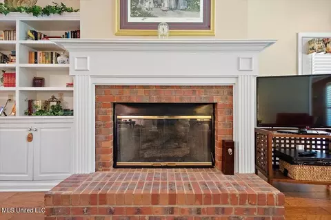 523 Fairway Oaks Dr, Hernando, MS 38632 photo 9
